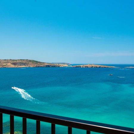 شقة Islet Promenade Seafront Penthouse With Breathtaking Seaviews And Private Hot Tub On The Large Terrace By Getawaysmalta خليج سانت بول المظهر الخارجي الصورة